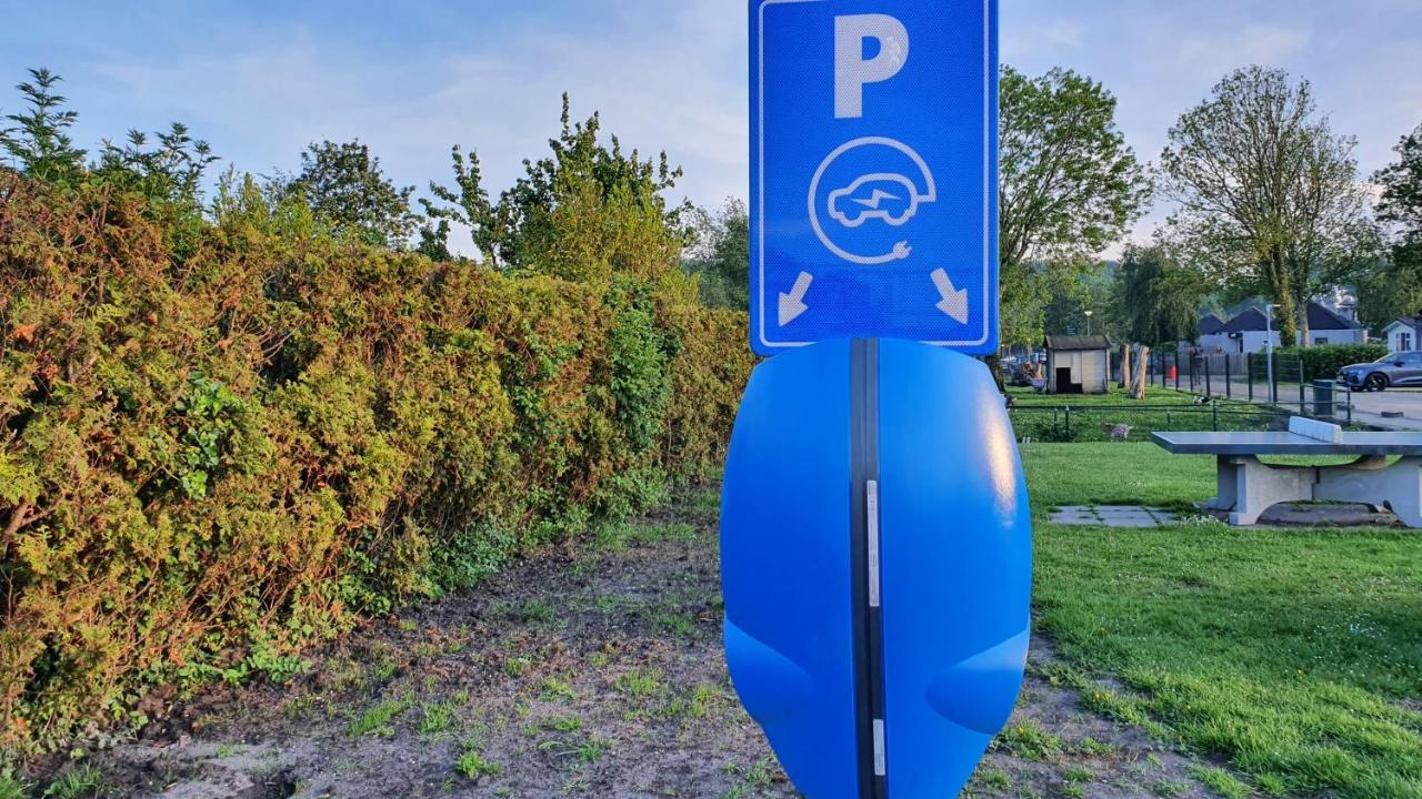 Luxe Zomerwoning Met Omheinde Tuin Voor Hond En Kinderen Dirkshorn Exterior foto