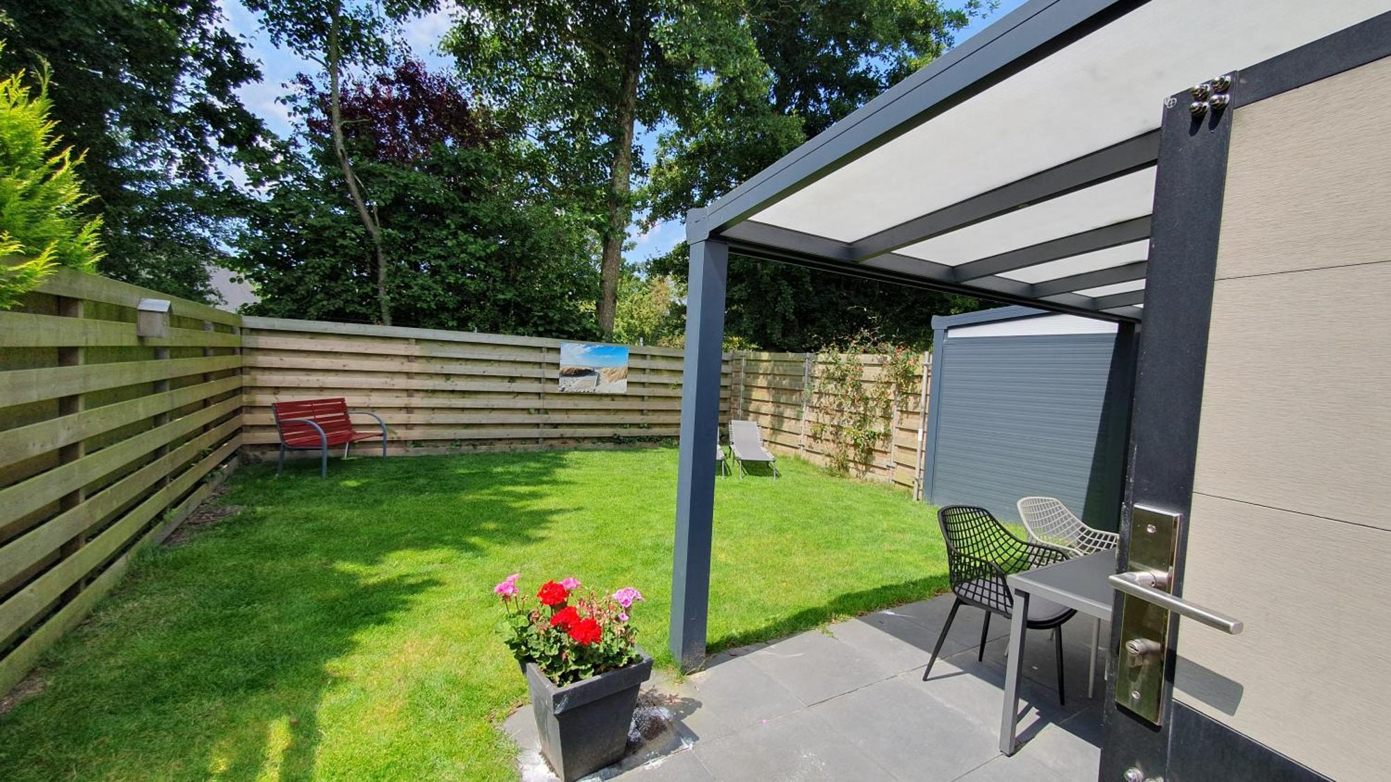 Luxe Zomerwoning Met Omheinde Tuin Voor Hond En Kinderen Dirkshorn Exterior foto